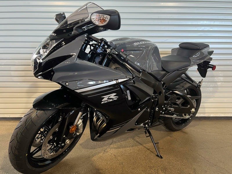 Suzuki Gixxer SF 600 – 2022 | Like New